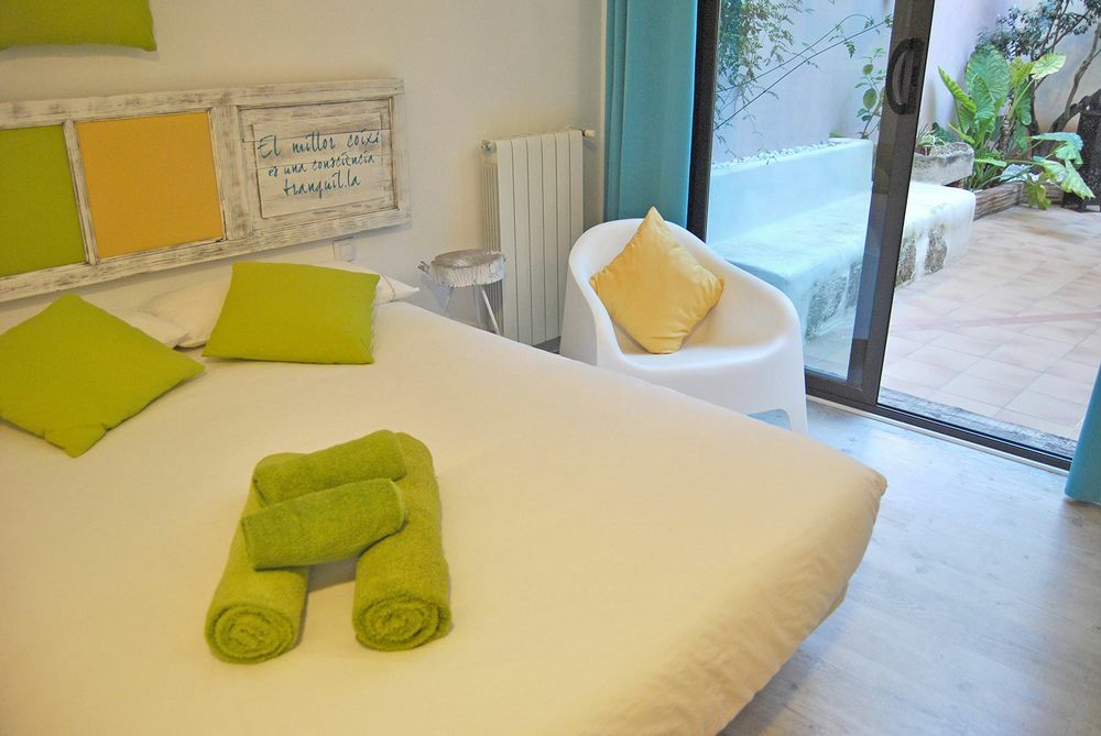 Bellver Bedrooms 卡迪瓦 外观 照片